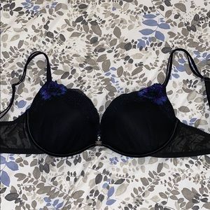 VS Black Design Push Up Bra